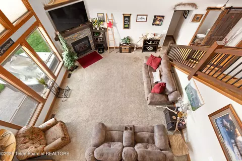 Living - 233 Badger Rd, Alpine, WY 83128 photo 2 of 4