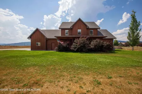 Exterior - 233 Badger Rd, Alpine, WY 83128 photo 3 of 6