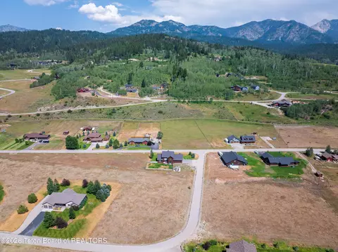 View/Area - 233 Badger Rd, Alpine, WY 83128 photo 2 of 6