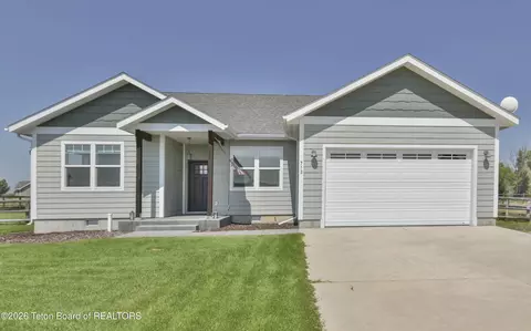 713 Cobblestone St, Pinedale, WY 82941