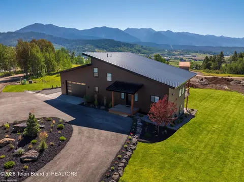 149 Alpine Meadow Loop, Alpine, WY 83128
