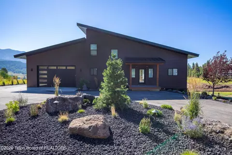 149 Alpine Meadow Loop, Alpine, WY 83128