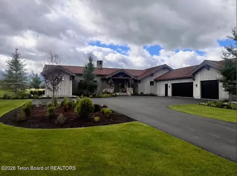 78 Creekside Ct, Etna, WY 83118