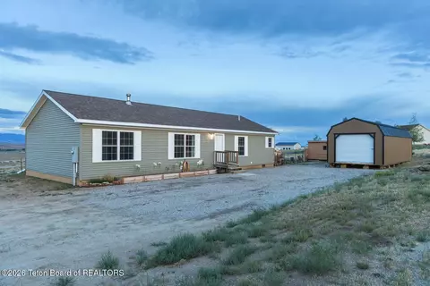 68 Indianwood Trl, Pinedale, WY 82941