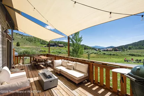 7955 S Fall Creek Rd, Wilson, WY 83014