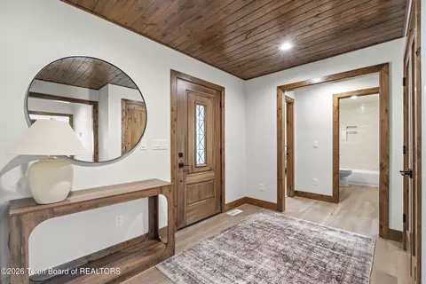Entry Way - 84 Lookout Cir, Irwin, ID 83428 photo 1 of 7