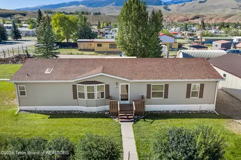 307 Hays St, Dubois, WY 82513