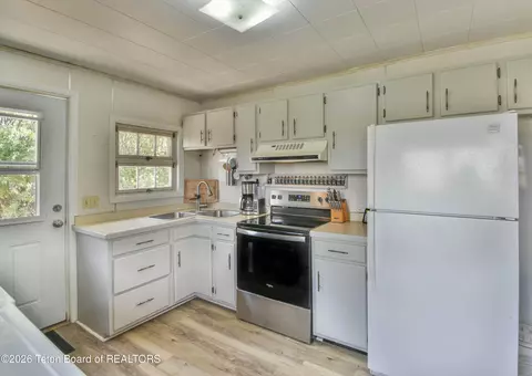 Kitchen - 855 Piney Dr, Big Piney, WY 83113 photo 1 of 2