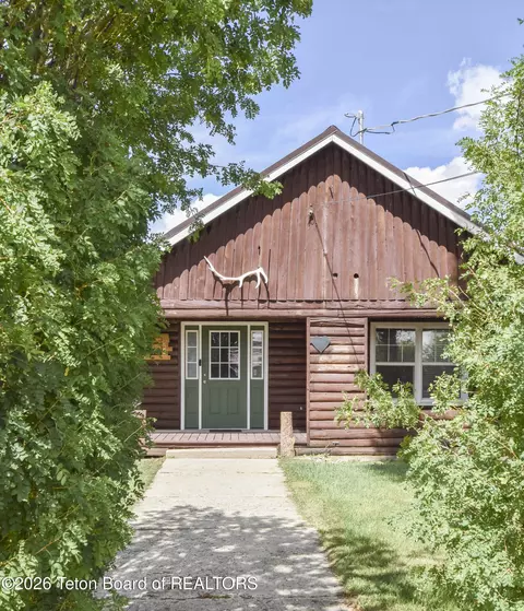 Exterior - 855 Piney Dr, Big Piney, WY 83113 photo 5 of 6