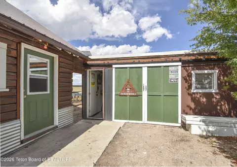 Exterior - 855 Piney Dr, Big Piney, WY 83113 photo 4 of 6