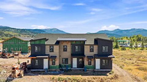 287 S Agate Ave #E2, Victor, ID 83455