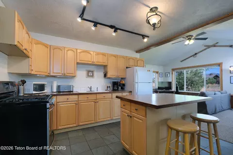 Kitchen - 515 Cobblecrest Rd, Driggs, ID 83422 photo 5 of 5