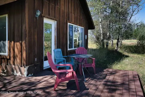 Exterior - 515 Cobblecrest Rd, Driggs, ID 83422 photo 6 of 7