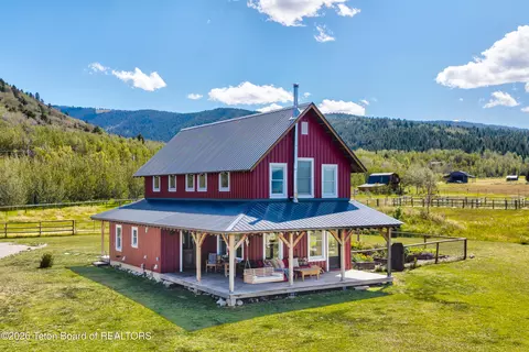 4570 S 2000, Victor, ID 83455