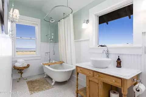 Bath - 4570 S 2000, Victor, ID 83455 photo 2 of 2