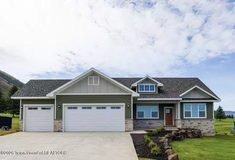 127 E Papworth Ln, Afton, WY 83110