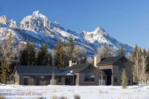 Exterior - 8540 Porter Loop Rd, Jackson, WY 83001 photo 17 of 21