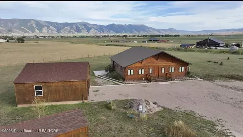 89 Wendy Ln, Auburn, WY 83111