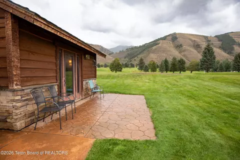 326 Golf Course Ln #3, Afton, WY 83110