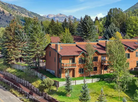 357 Snow King Loop, Jackson, WY 83001