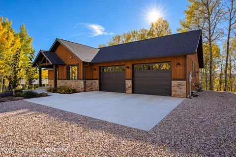 163 Cottonwood Ln, Star Valley Ranch, WY 83127