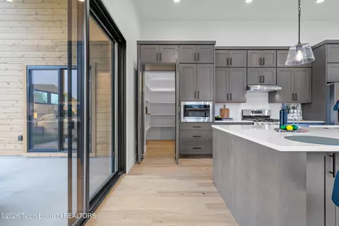 Kitchen - 171 Alpine Trl, Victor, ID 83455 photo 2 of 4