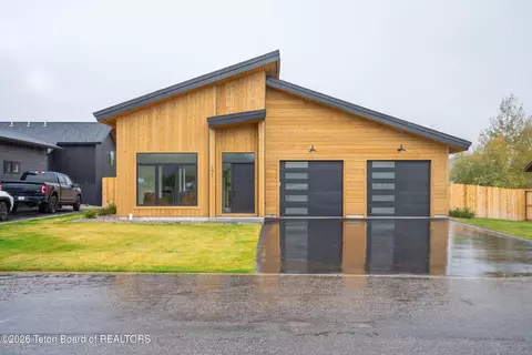 171 Alpine Trl, Victor, ID 83455