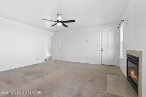 Living - 1122 Canoe Loop, Victor, ID 83455 photo 7 of 7