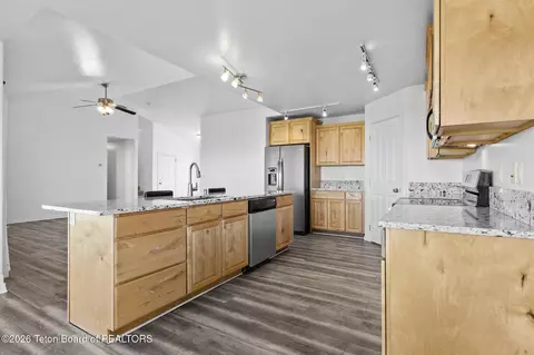Kitchen - 1122 Canoe Loop, Victor, ID 83455 photo 6 of 7