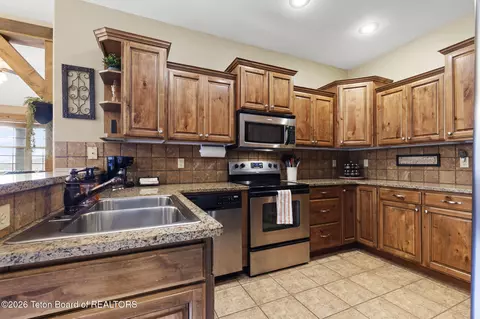 Kitchen - 670 Buffalo Junction Loop #22, Driggs, ID 83422 photo 2 of 4