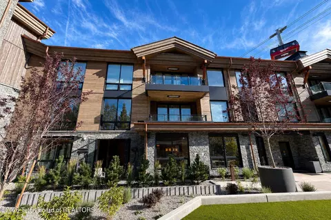 3355 Cody Ln #465, Teton Village, WY 83025