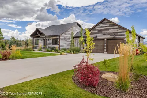 7152 Lupine Ln, Victor, ID 83455