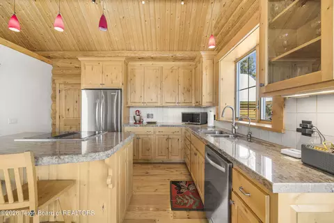 8157 Ripplinger Rd, Driggs, ID 83422 photo 12