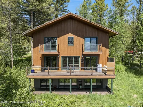 6815 W Paintbrush Trl, Wilson, WY 83014