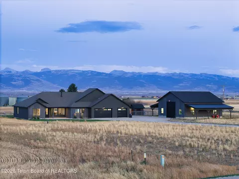 1047 Horseshoe Ln, Driggs, ID 83422