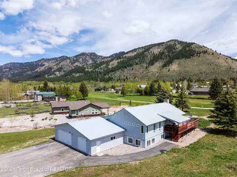 385 Hardman Rd, Star Valley Ranch, WY 83127