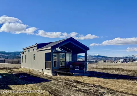 223 Franklin Ave, Thayne, WY 83127