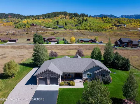 122 Badger Rd, Alpine, WY 83128