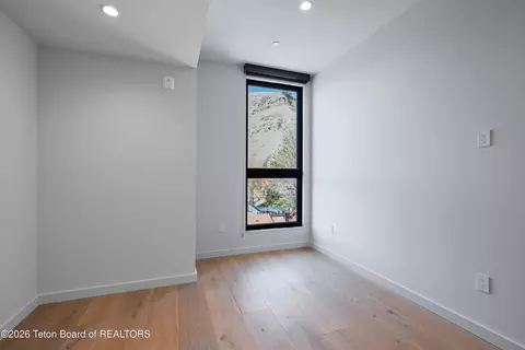 165 N Glenwood St #24, Jackson, WY 83001