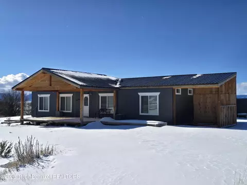 5124 Rancheros Loop, Tetonia, ID 83452