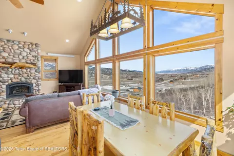 140 Marten Pl, Alpine, WY 83128