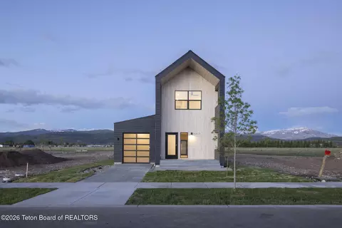 8768 Windy Ridge Rd, Victor, ID 83455