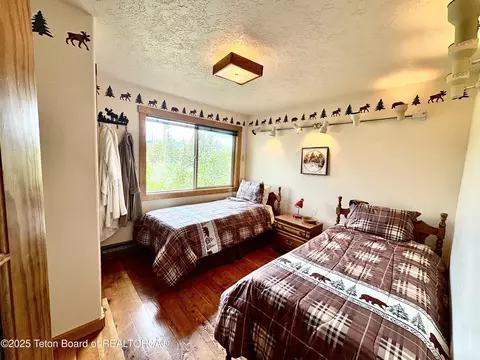 Bedroom - 189 Choke Cherry Ln, Irwin, ID 83428 photo 3 of 7