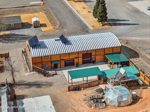 9 Riverton St # B, Dubois, WY 82513