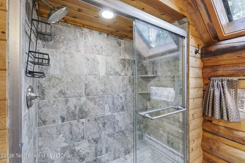 Bath - 7285 Pine Tree Rd, Victor, ID 83455 photo 4 of 6