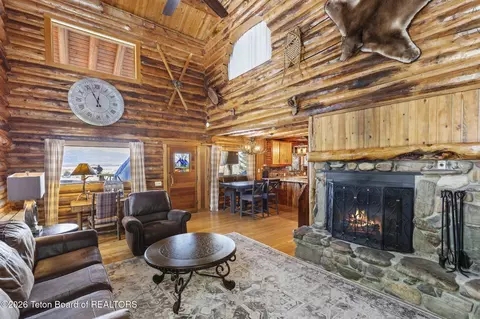Living - 7285 Pine Tree Rd, Victor, ID 83455 photo 1 of 7