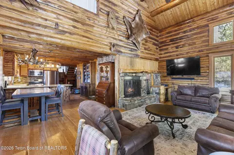 Living - 7285 Pine Tree Rd, Victor, ID 83455 photo 5 of 7