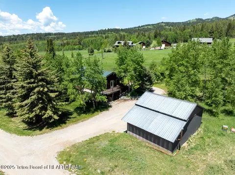 2883 Stewart Trl Rd, Etna, WY 83118
