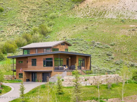 14270 Wagon Rd, Jackson, WY 83001