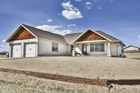 6 Osage Trl, Boulder, WY 82923